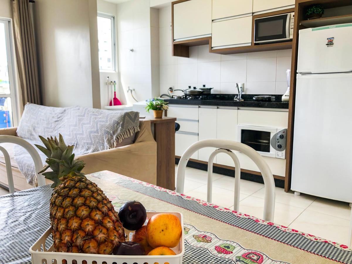 Apt 300 m da praia próximo ao Beto Carrero Piçarras Exterior foto